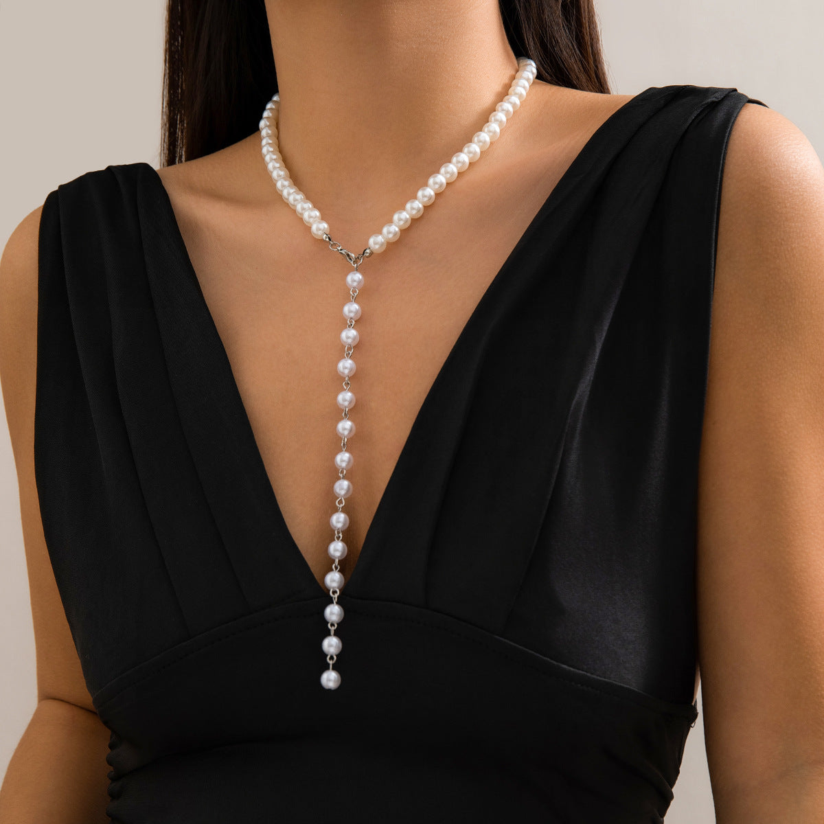 Classic Pearl Necklace – Long and Minimalist