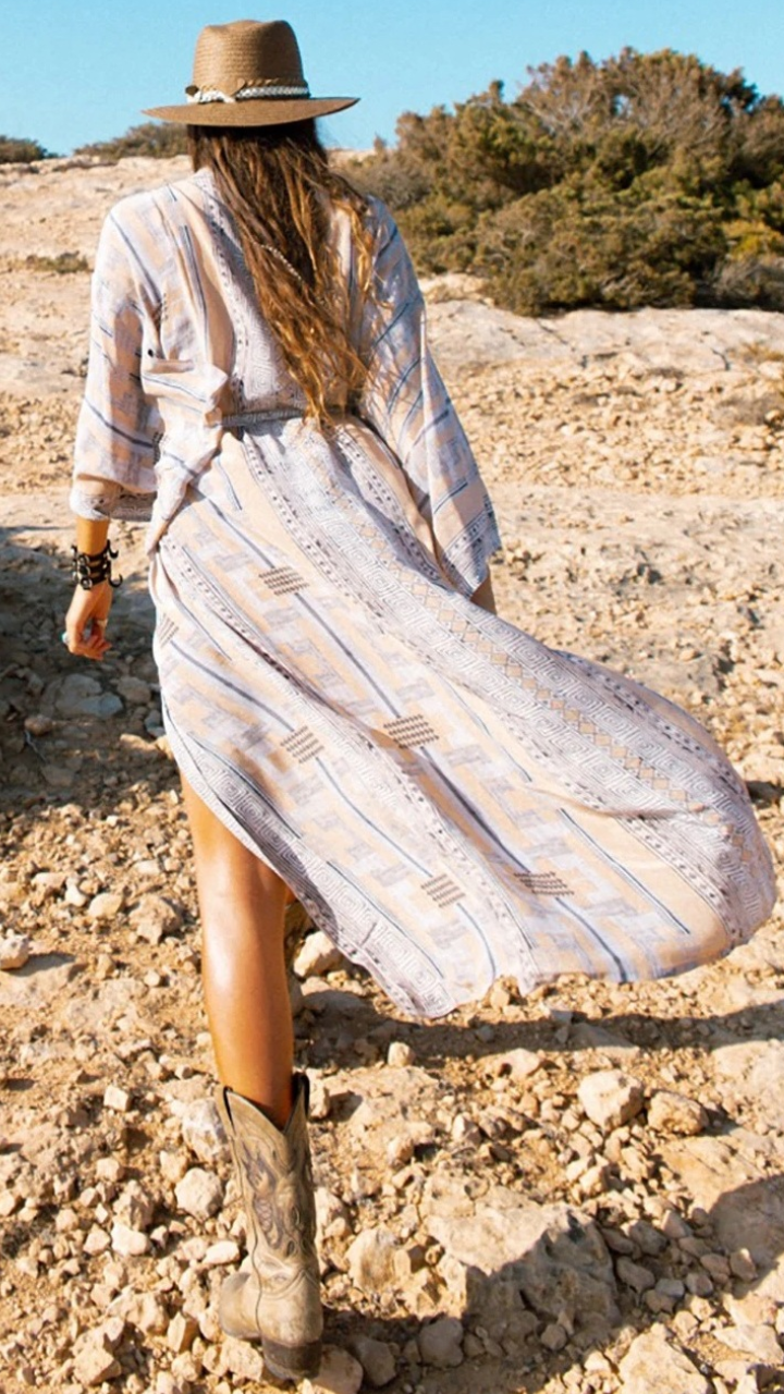 Boho Floral Kimono – Lightweight Beach Cover-Up