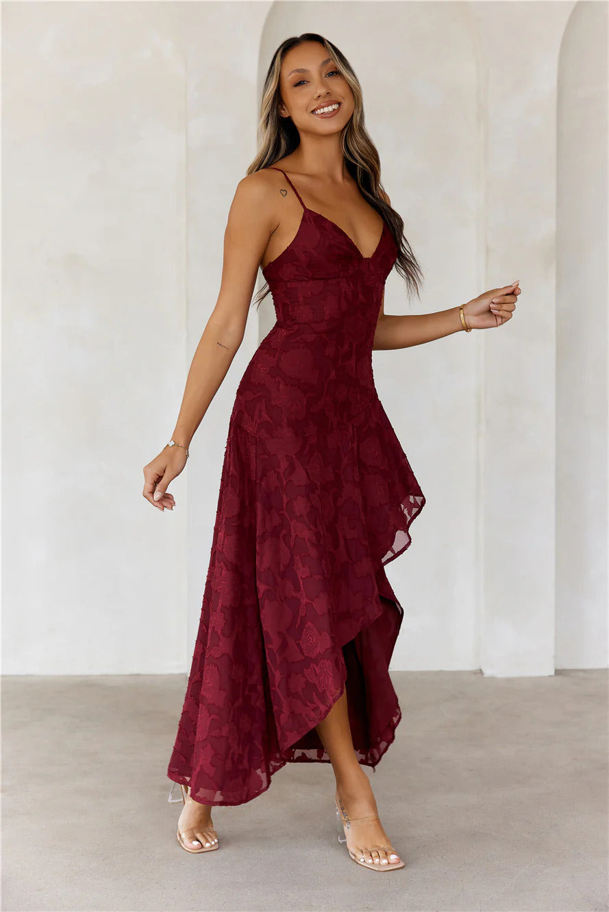 Vero Allure Dress – Sleek Backless Long Fit