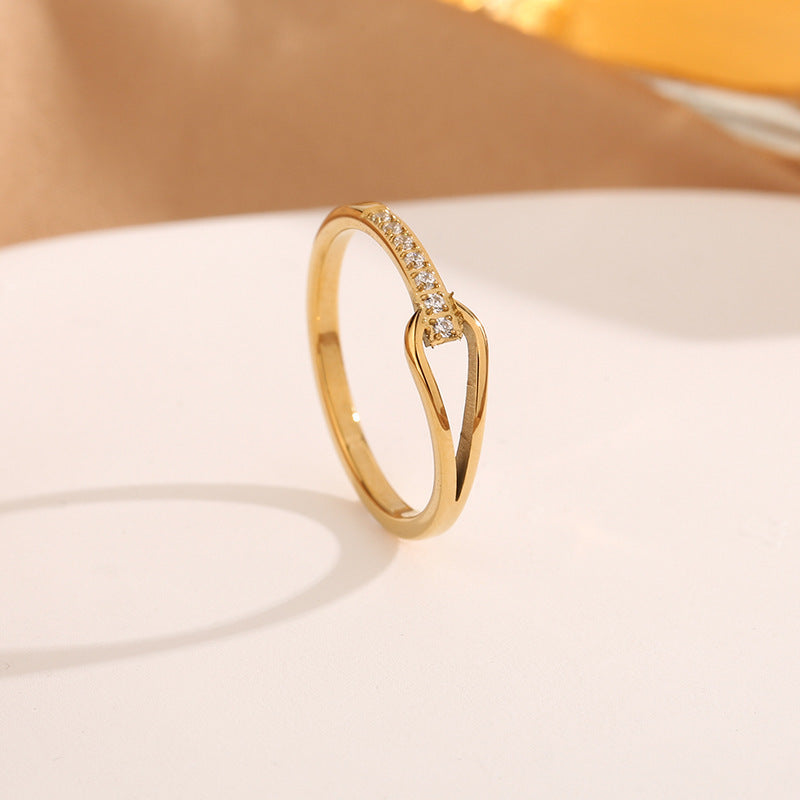 Modern Ring – Gold Steel & Crystals